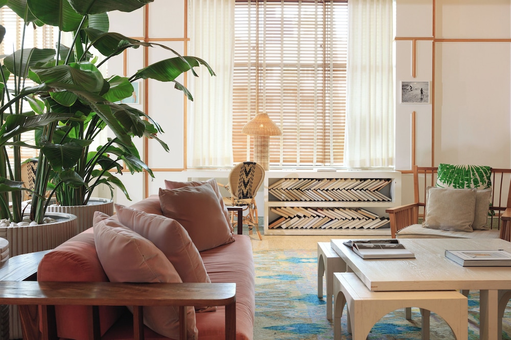 Kimpton Surfcomber Hotel by IHG - photo 115