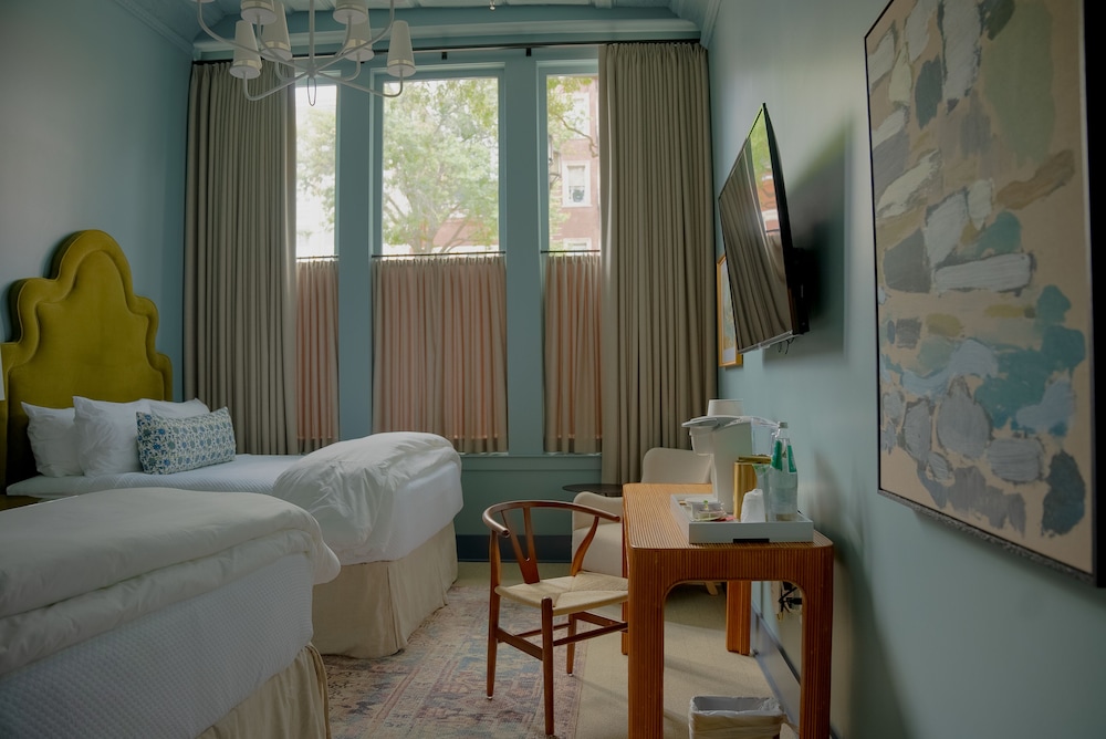 The Woodward Hotel - photo 18