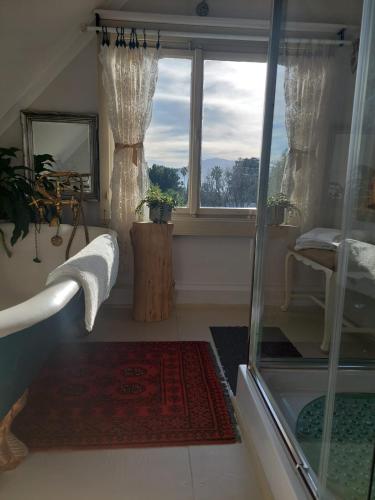 Kimi's Cottage — 4-Star Luxury Hotel in Paarl, South Africa