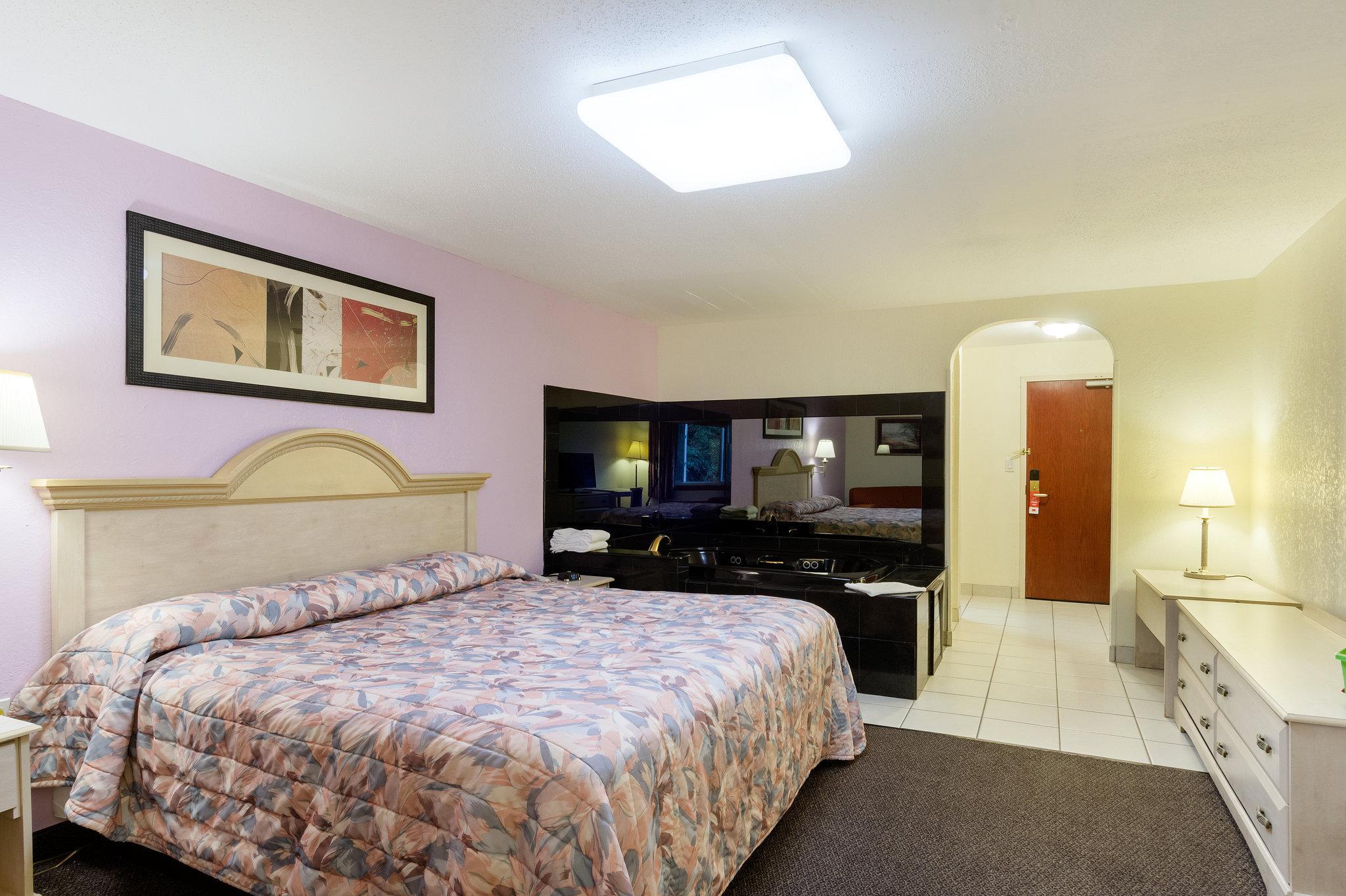 Red Roof Inn Sutton - photo 5