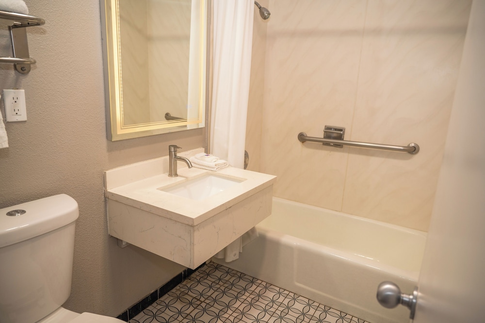 Motel 6 Soledad CA - photo 32