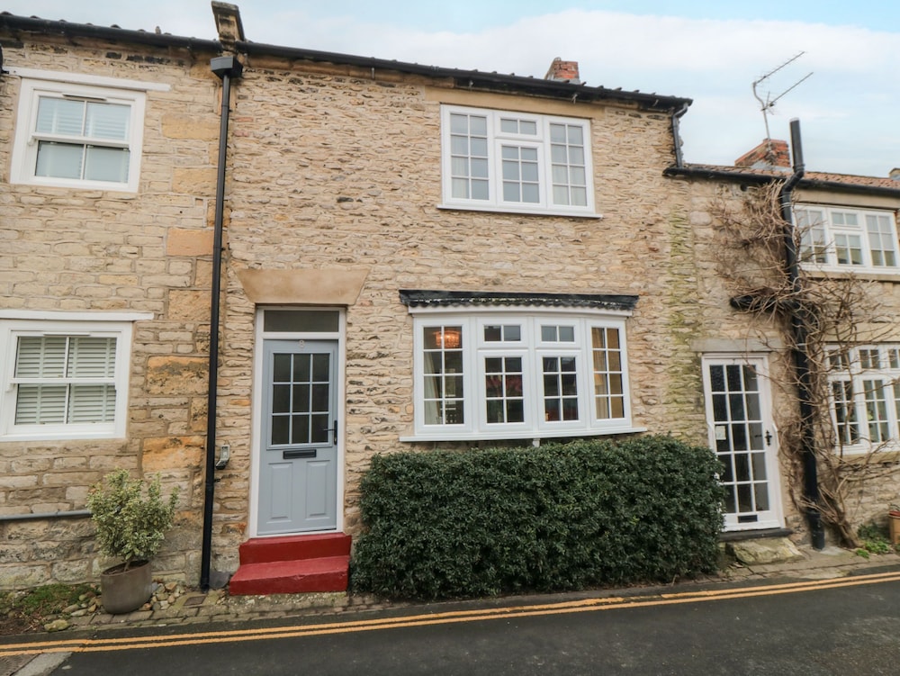 Robin Cottage — 4-Star Luxury Hotel in Pickering, United Kingdom