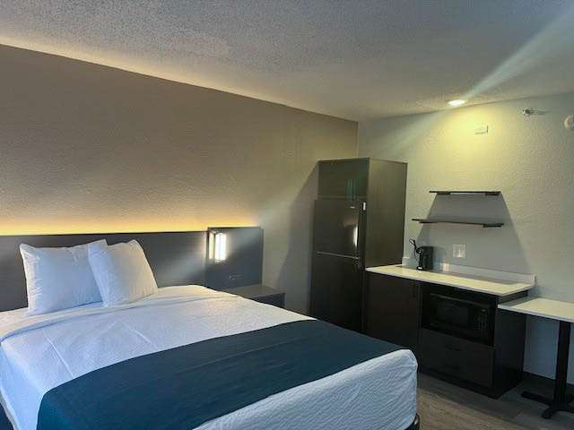OYO Hotel Norcross GA West - photo 7