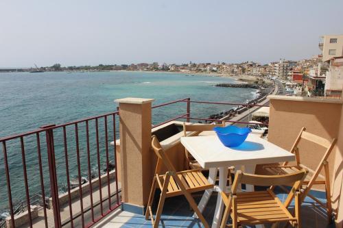 Appartamento Vista d'incanto — 4-Star Luxury Hotel in Giardini-Naxos, Italy