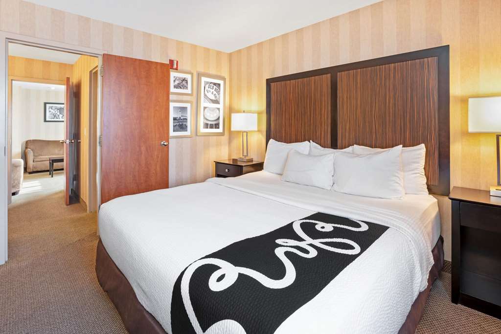 La Quinta Inn & Suites by Wyndham Boise Towne Square - photo 39