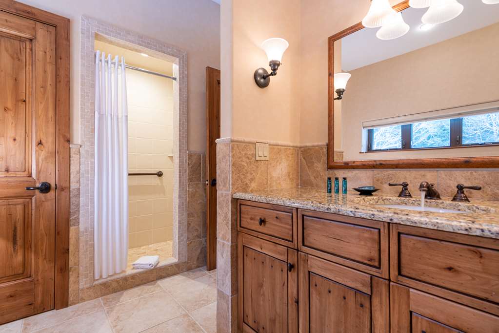 Best Western Plus Waterbury Stowe - photo 61