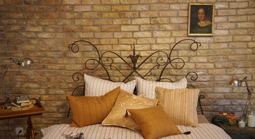 Unik Bed & Breakfast — 4-Star Luxury Hotel in Buttwil, Switzerland