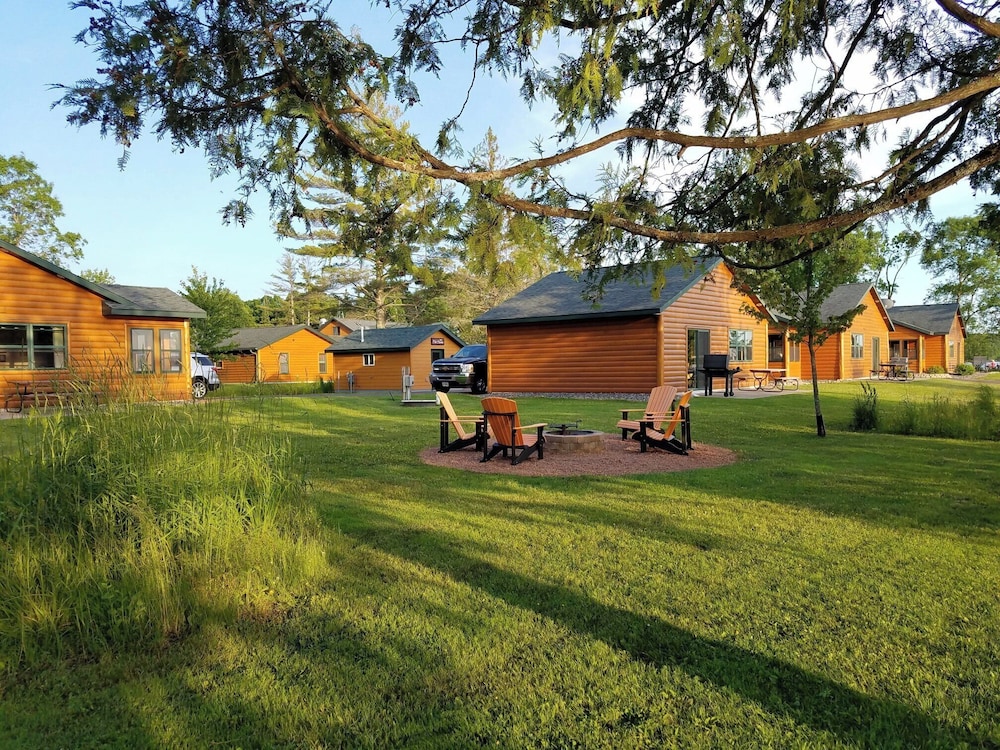 Lena's Northern Pines Resort - photo 93