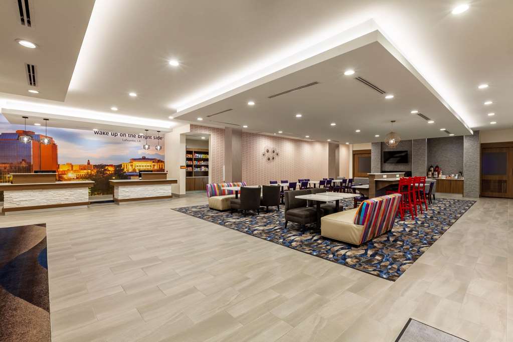 La Quinta Inn & Suites by Wyndham Lafayette Oil Center - photo 6