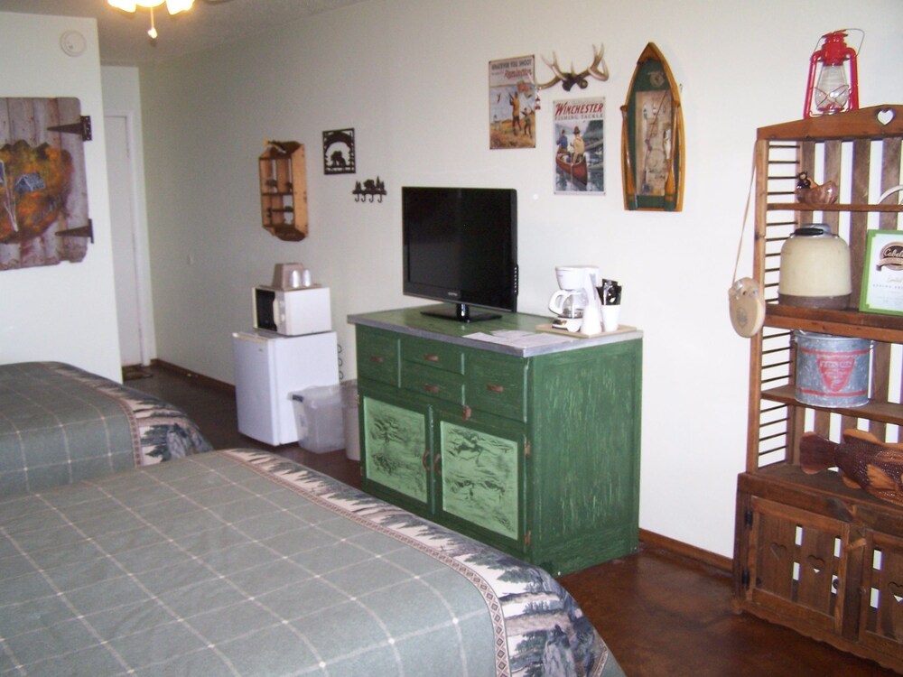 Pointe West Resort Motel - photo 5