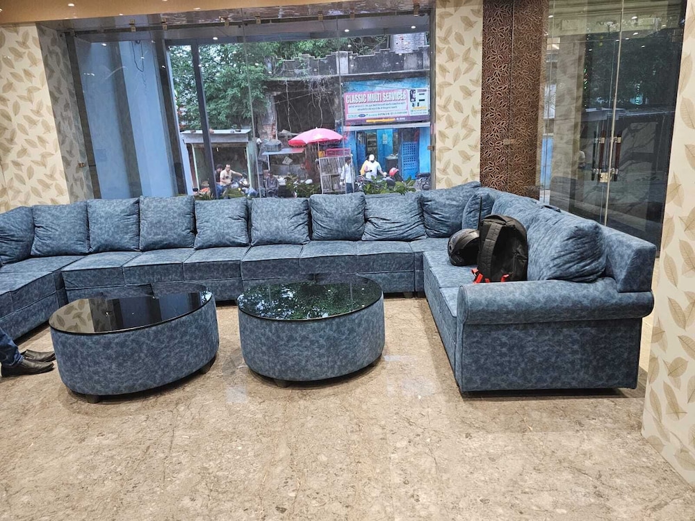 Hotel Blue Lemon in Durgapur, India