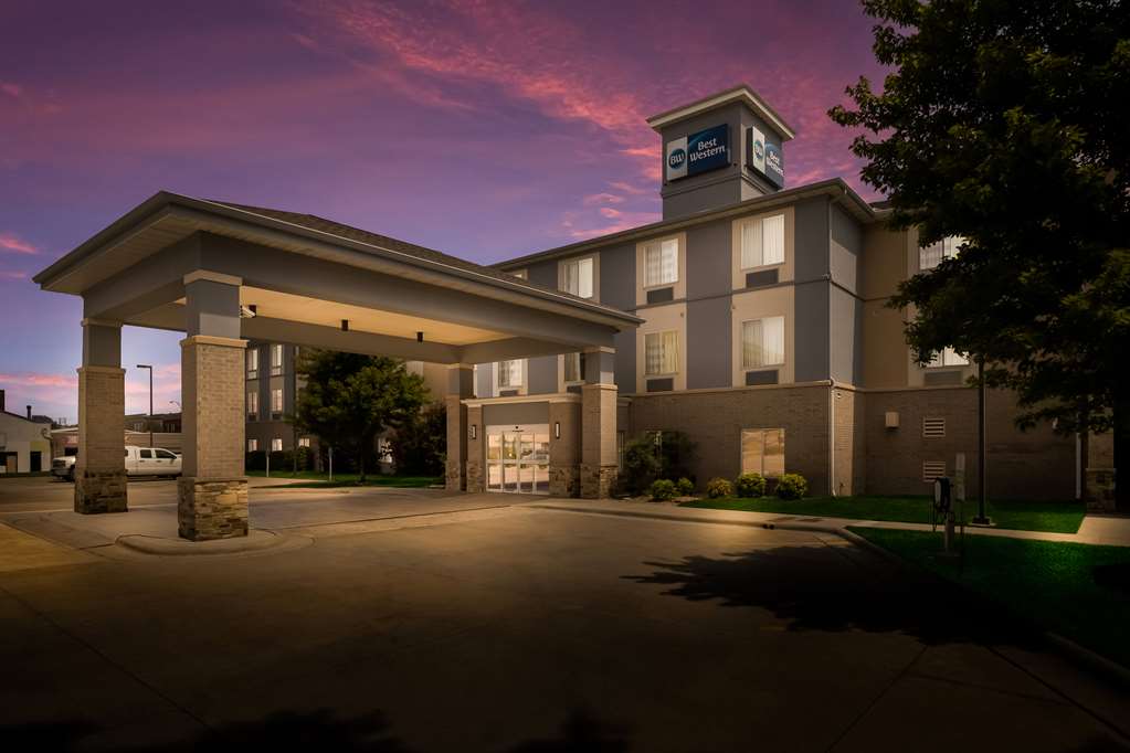 Best Western Coffeyville Central Business District Inn and Suites - carbon neutral hotel in Coffeyville
