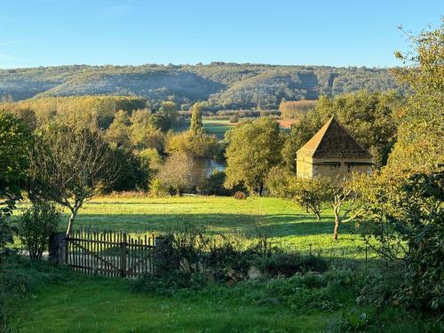 L'epicerie de Bezenac - last minute hotel in Unknown City