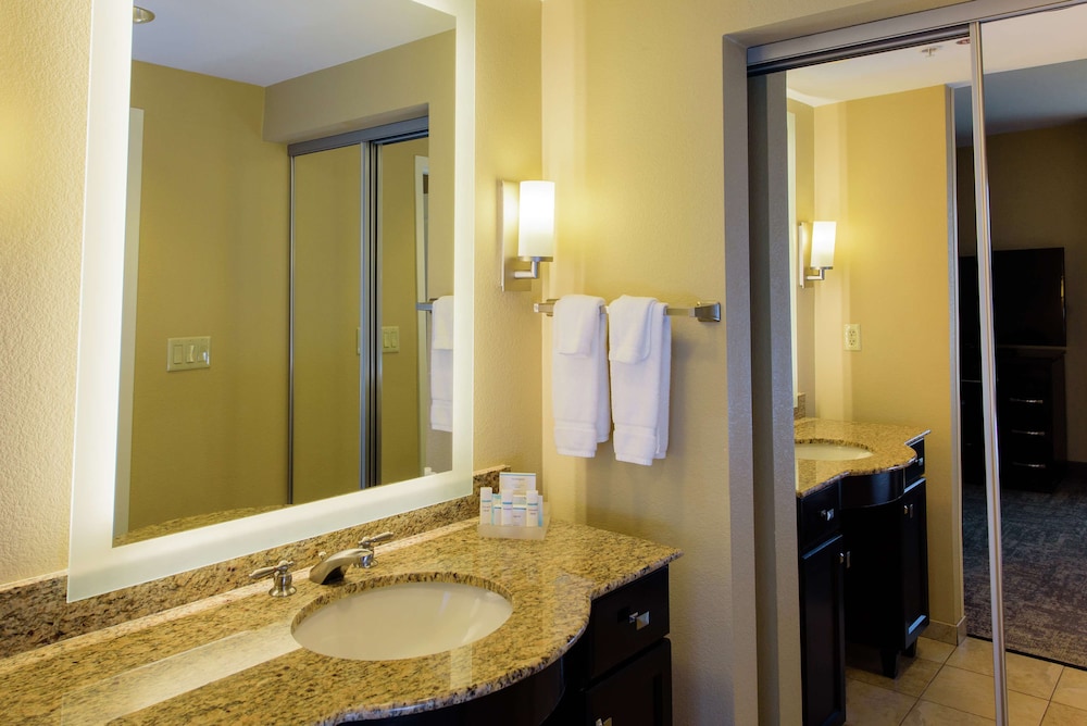 Homewood Suites by Hilton Phoenix Chandler Fashion Center - photo 23