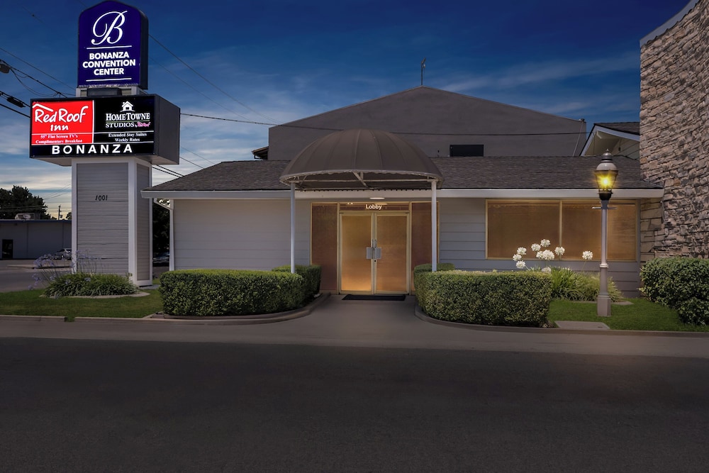 HomeTowne Studios by Red Roof Yuba City Bonanza Marysville - photo 54