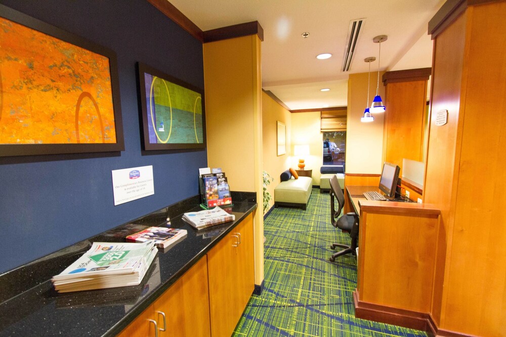 Fairfield Inn & Suites by Marriott Santa Maria - photo 51