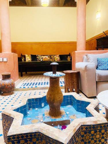 Authentic Riad Pool WiFi All commodities — 4-Star Luxury Hotel in Marrakesh, Morocco