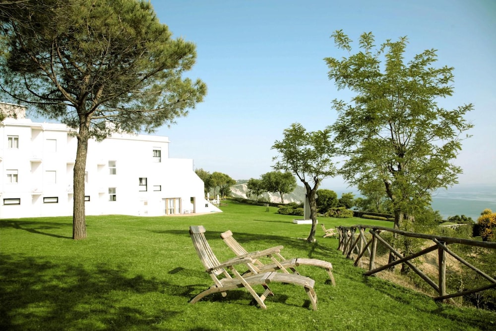 Hotel Emilia — hotel in Ancona