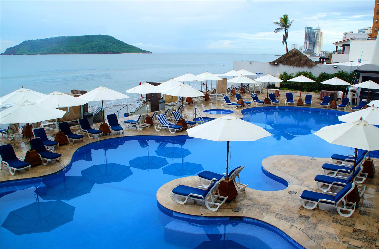 P SWIMMING POOL