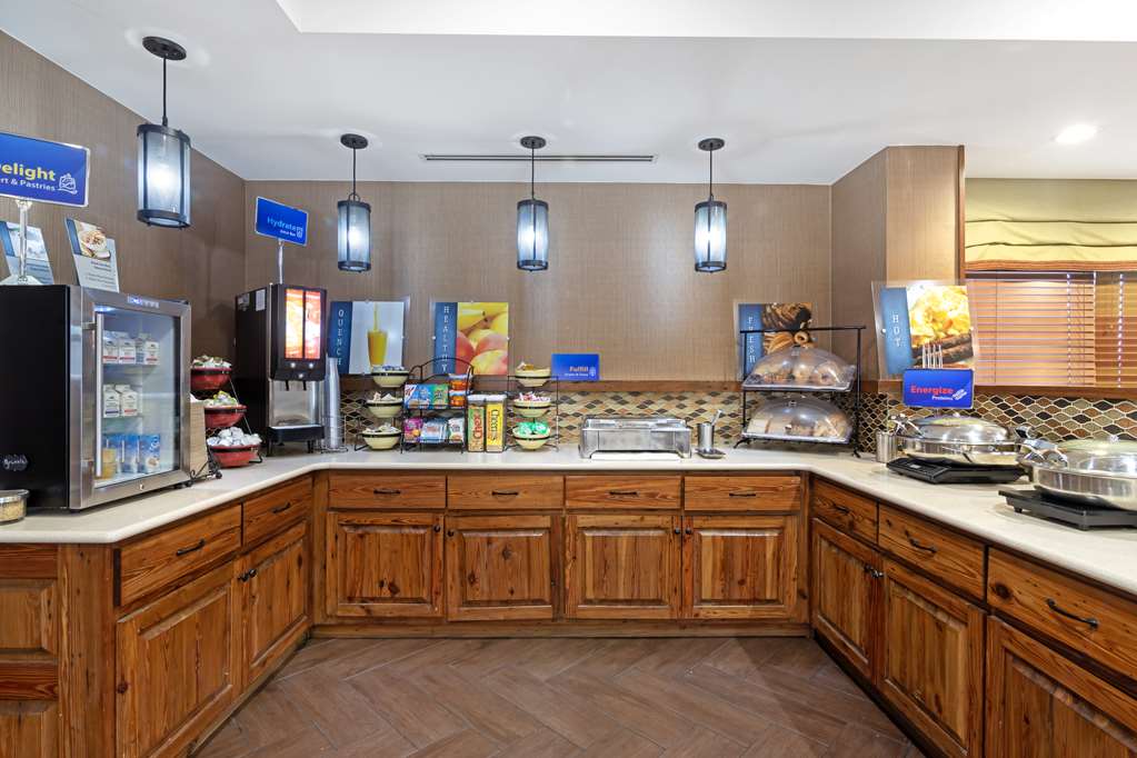 Best Western Colonial Inn - photo 31