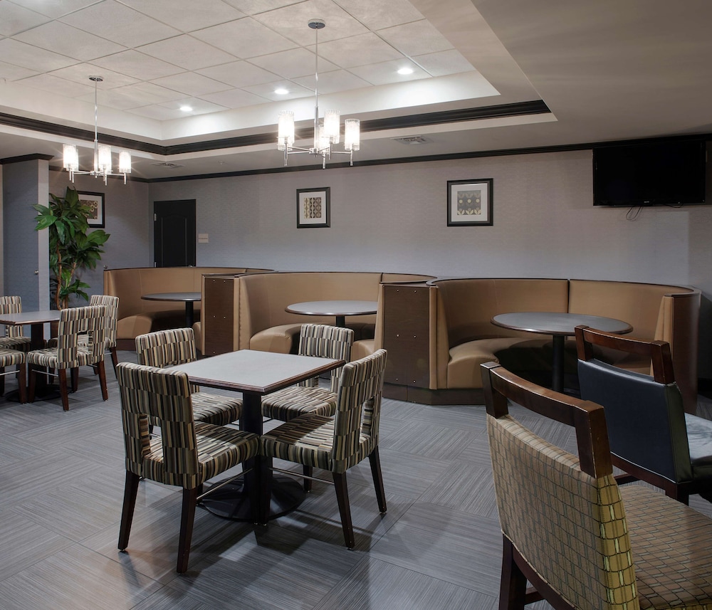 Hilton Garden Inn Jonesboro - photo 40