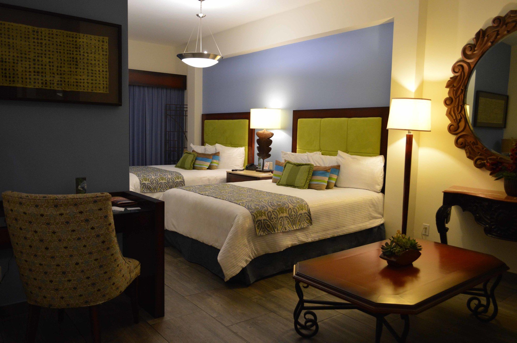 Hotel HBlue Centro in La Paz, Mexico