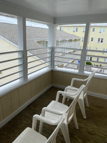 The Admiral Hotel Motel - photo 39