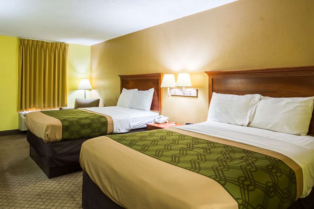 Econo Lodge Picayune - photo 14