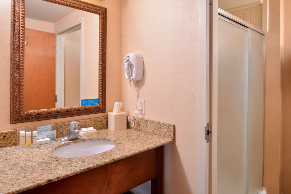 Hampton Inn York - photo 22