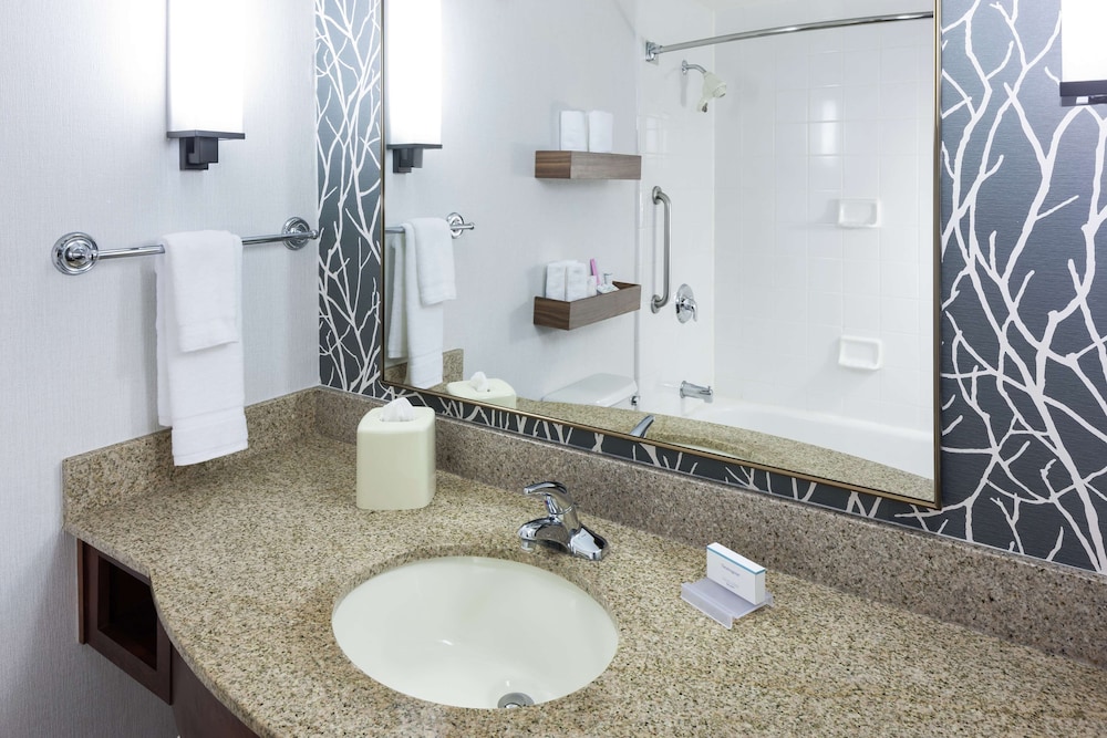 Hilton Garden Inn Sacramento South Natomas - photo 14