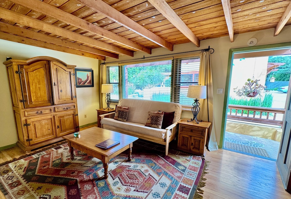 Blue Iguana Inn - photo 38