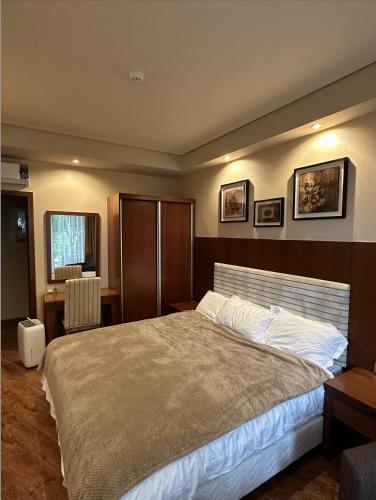 Dreamland Oasis 1st floor Apartment With a Garden by the Sea