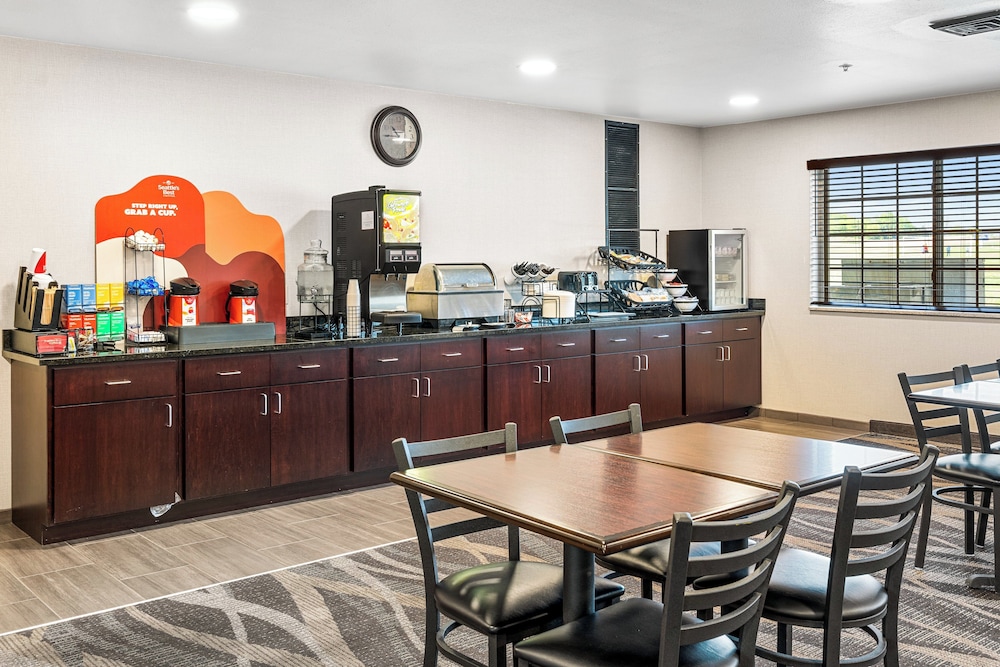 Boarders Inn & Suites Shawano - photo 48