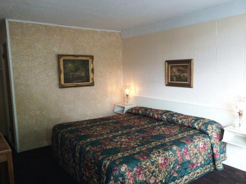 Windsor Motel - photo 19