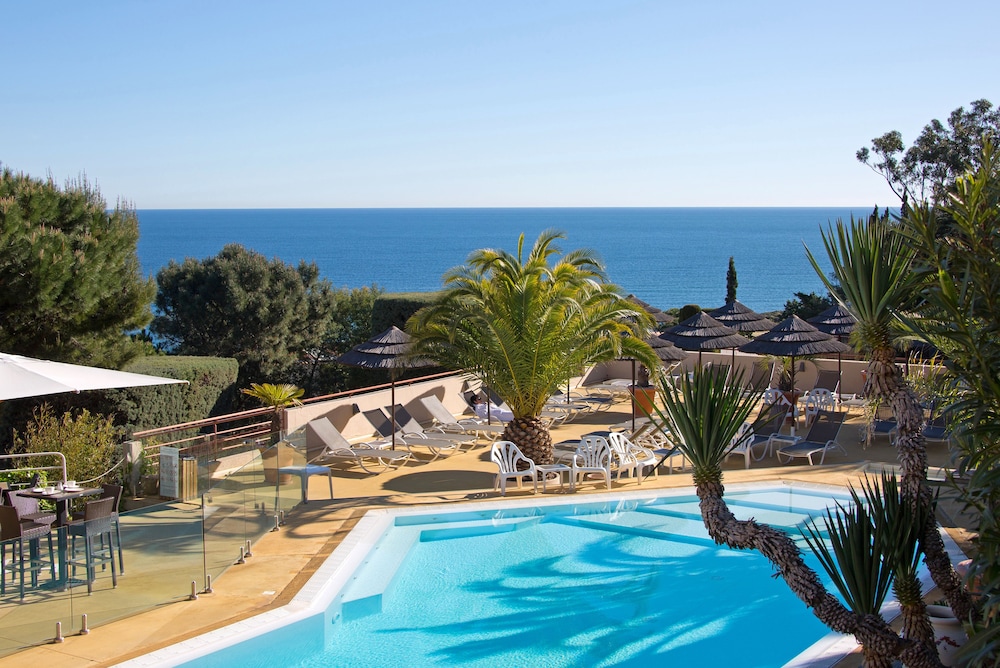 Hôtel & Spa les Mouettes — 4-Star Luxury Hotel in Argelers, France