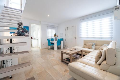 Chalet a Pie de Playa — 4-Star Luxury Hotel in Punta Umbria, Spain