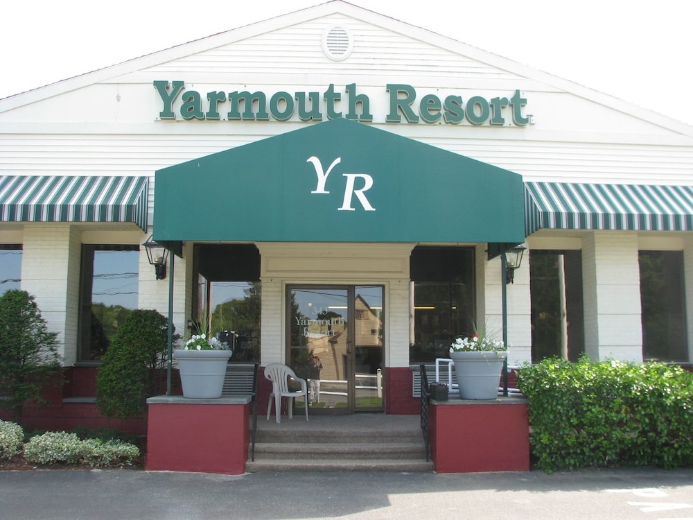 Yarmouth Resort — West Yarmouth