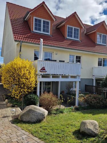 Ferienhaus Sonne & Meer für 7 Personen mit Sauna und Whirpool in Ostseebad Kuehlungsborn, Germany
