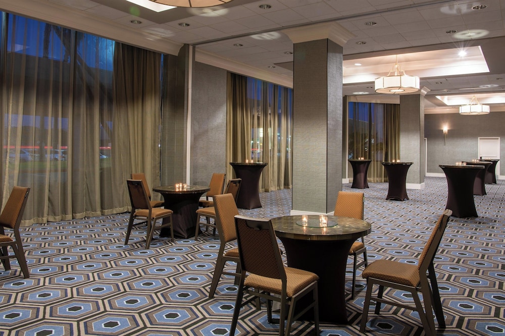 Sheraton Mission Valley San Diego Hotel - photo 3