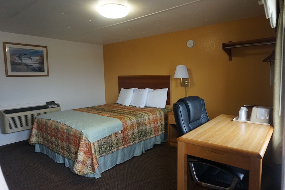 Pearsall Executive Inn - photo 7