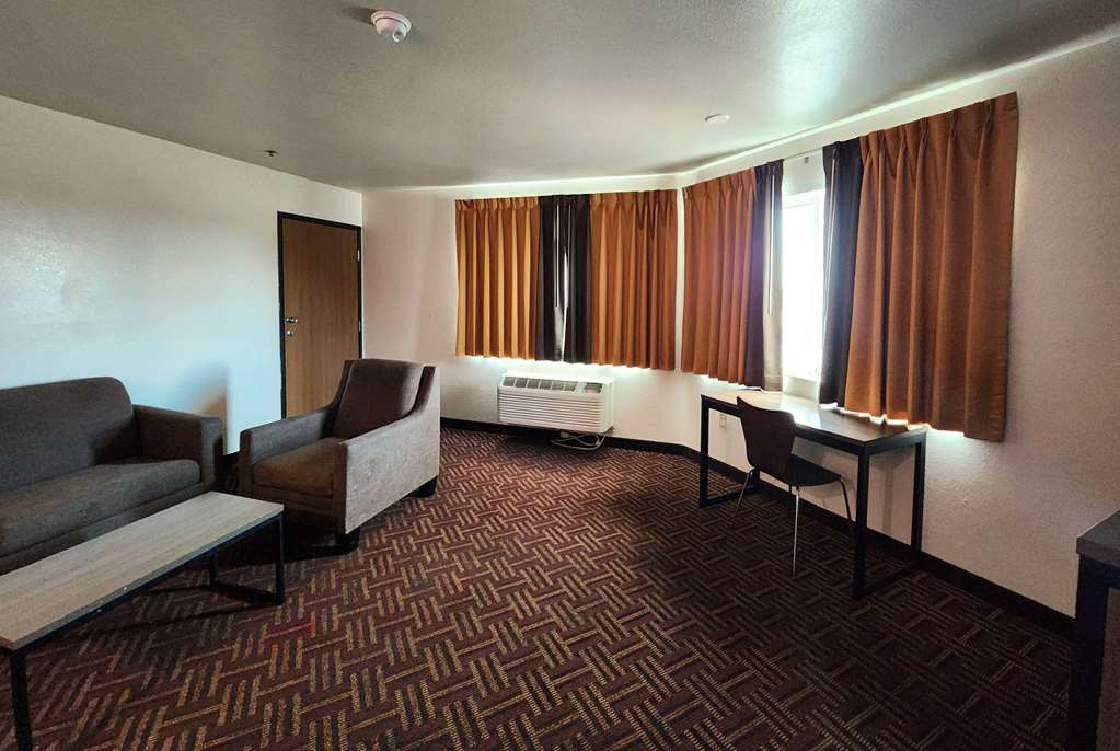 Super 8 by Wyndham Austin North University Area - photo 18