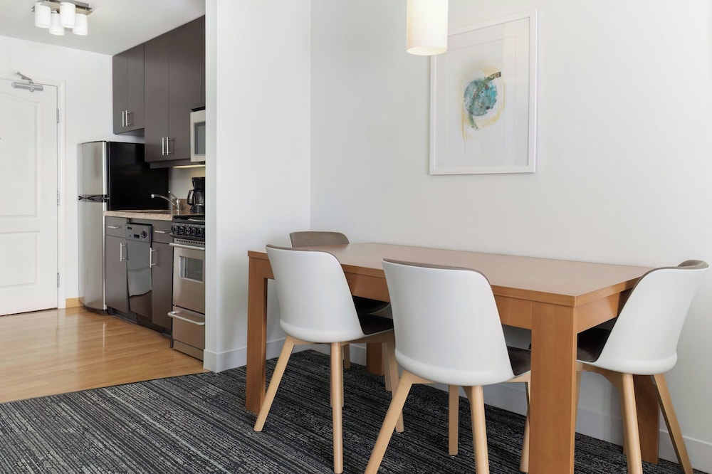 TownePlace Suites Erie - photo 11
