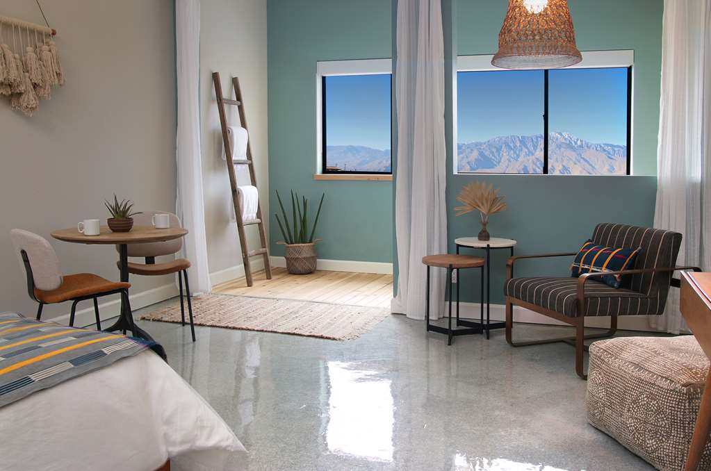 Azure Palm Hot Springs - photo 17