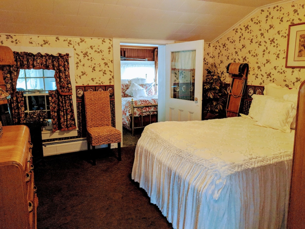 Allegiance Bed and Breakfast - photo 7