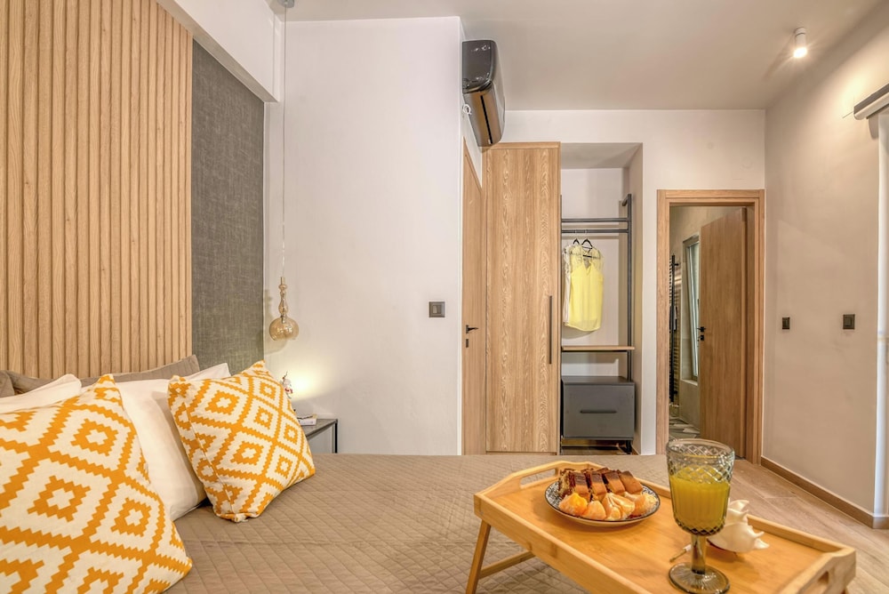 Villa Lona — 4-Star Luxury Hotel in Agia, Greece