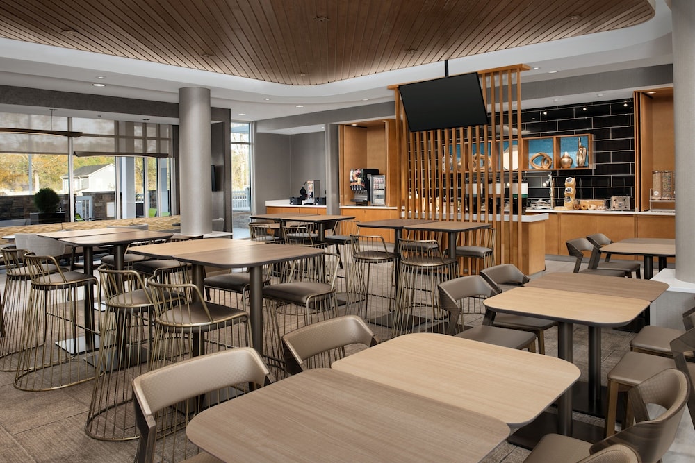 Springhill Suites By Marriott Fayetteville I 95 - photo 33