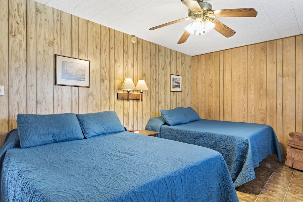 Thunderbird Resort & Event Center - photo 7