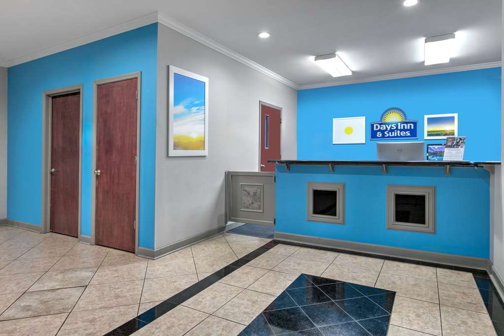 Days Inn & Suites by Wyndham Cabot - photo 30