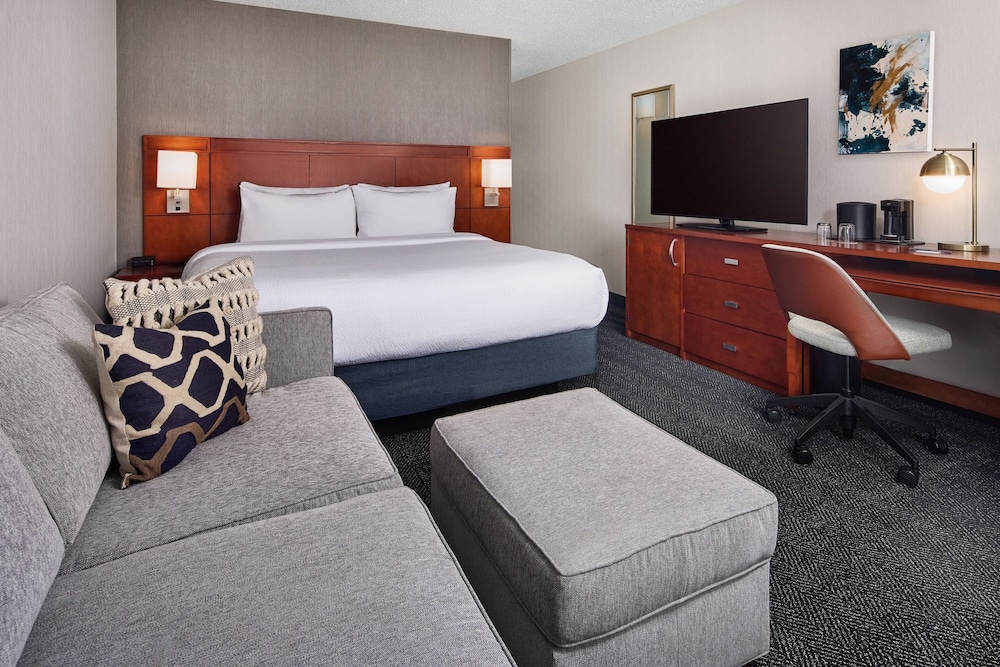 Courtyard by Marriott Fort Collins - photo 10
