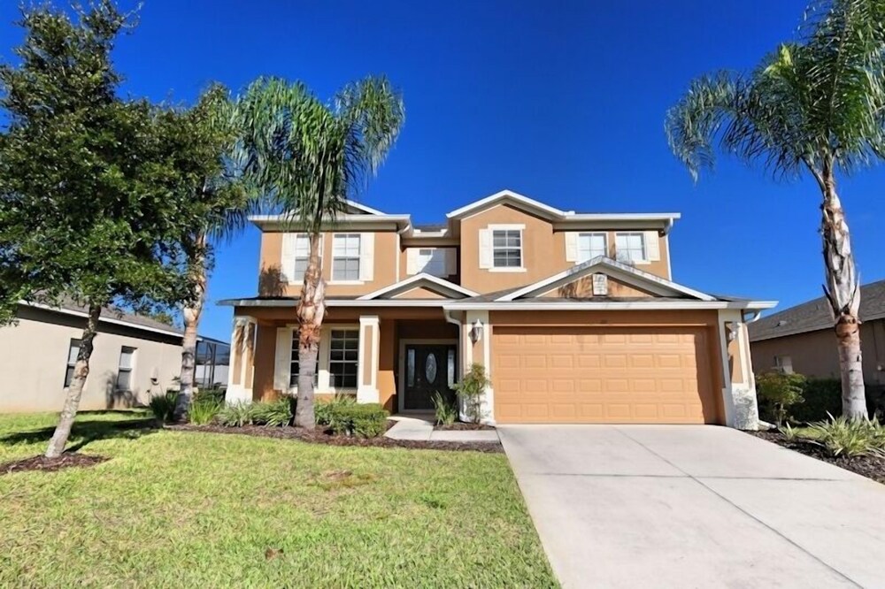 Westhaven 110 Five Bedroom Villa with Private Pool — 4-Star Luxury Hotel in Davenport, United States